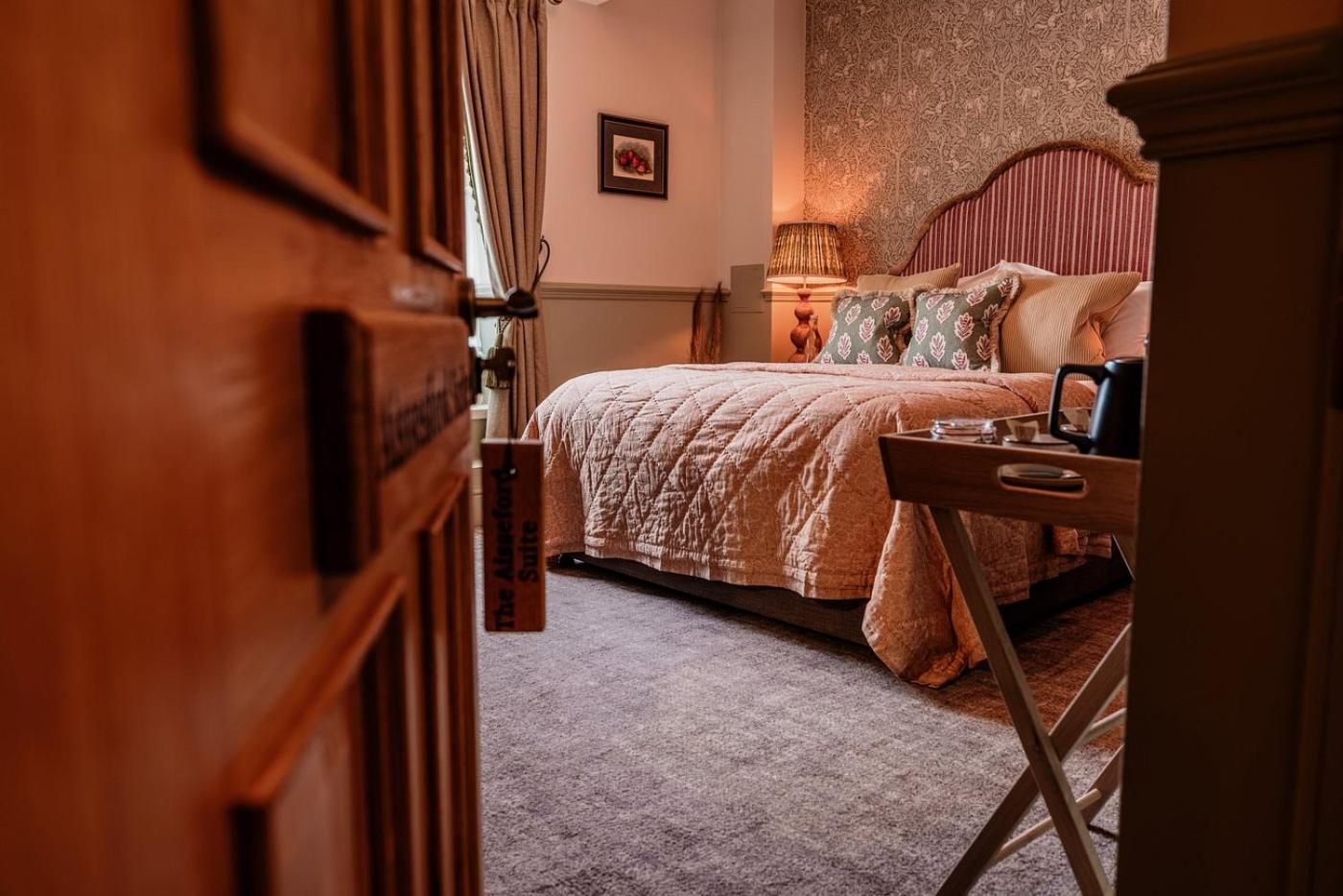 فندق The Ashford Arms المظهر الخارجي الصورة